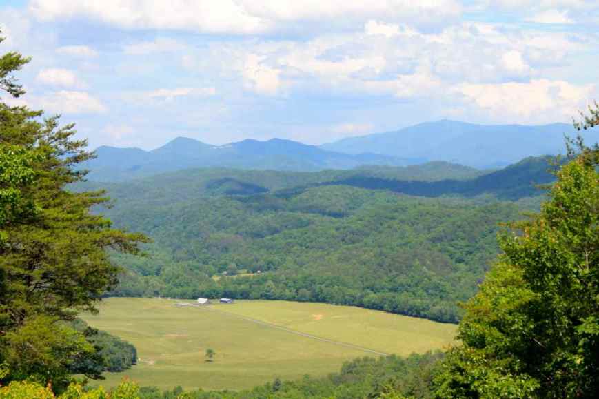 Foothills Parkway looking east