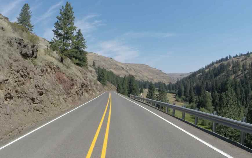Hwy 350 close to Wallowa Mountain Loop