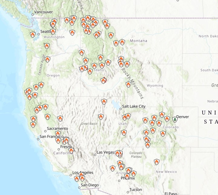 west coast fire map